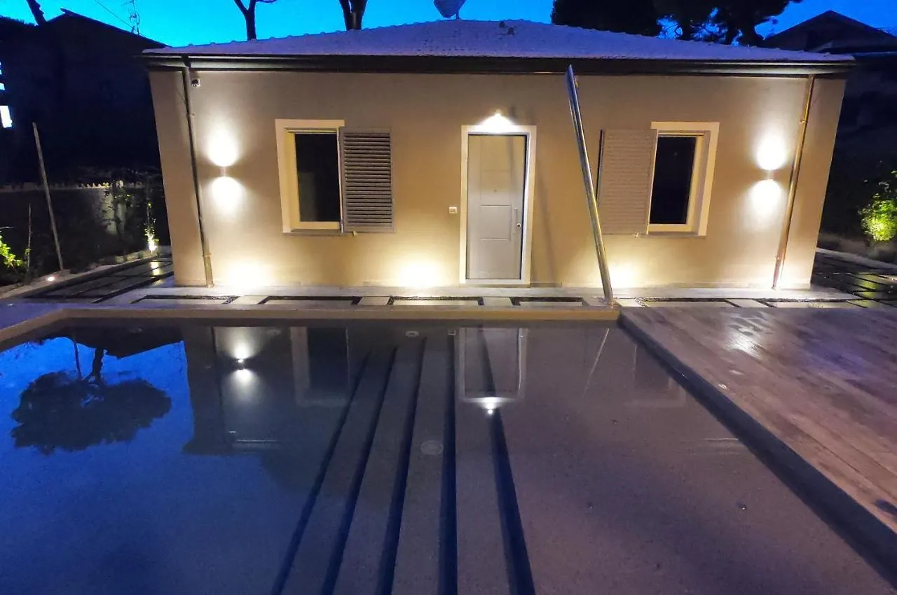 Luxury 2 Apartments Cervia With Swimming Pool