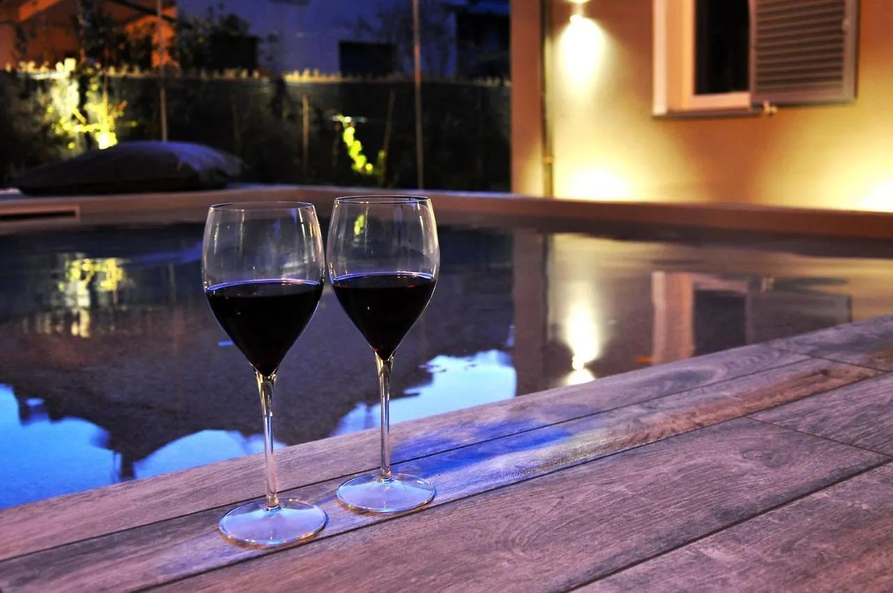 Luxury 2 Apartments Cervia With Swimming Pool